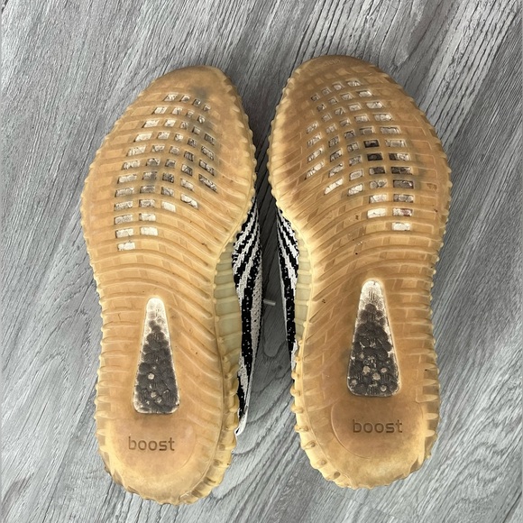 Yeezy Boost 350 2017 Zebra - Picture 3 of 4